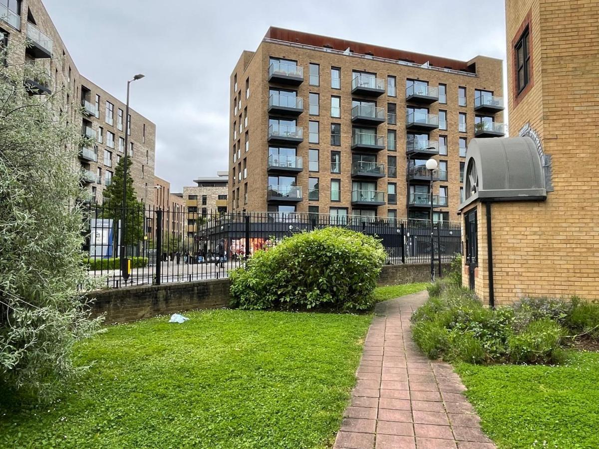 Surrey Docks Se16 Near Canada Water N Easy Access Canary Wharf Londyn Zewnętrze zdjęcie